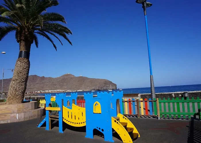 Junto La Playa