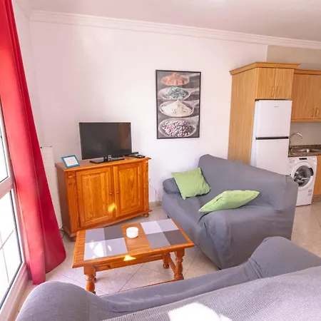 Junto La Playa Apartment