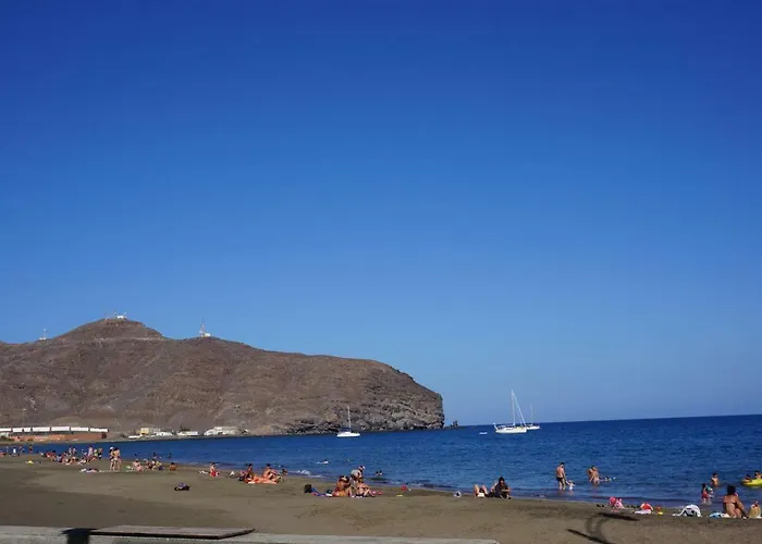 Junto La Playa *
